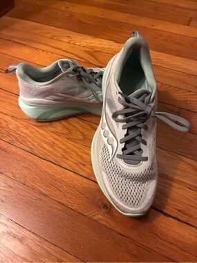 Saucony Omni 22 Women's Running Shoes Size 10